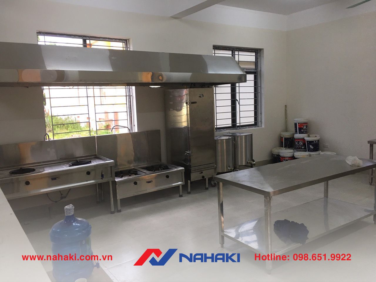 Bếp Á 2-3 họng NAHAKI là thiết bị không thể thiếu trong các khu bếp nhà máy, xí nghiệp