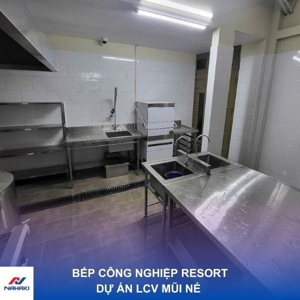 Lựa chọn bàn inox công nghiệp từ NAHAKI