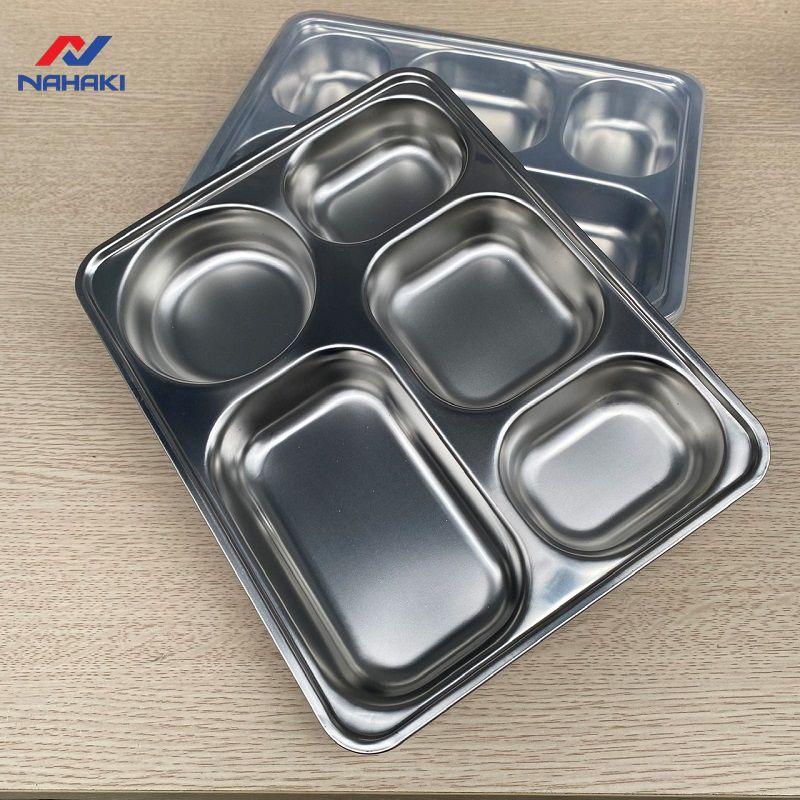 cac-loai-khay-com-cong-nghiep-inox-304