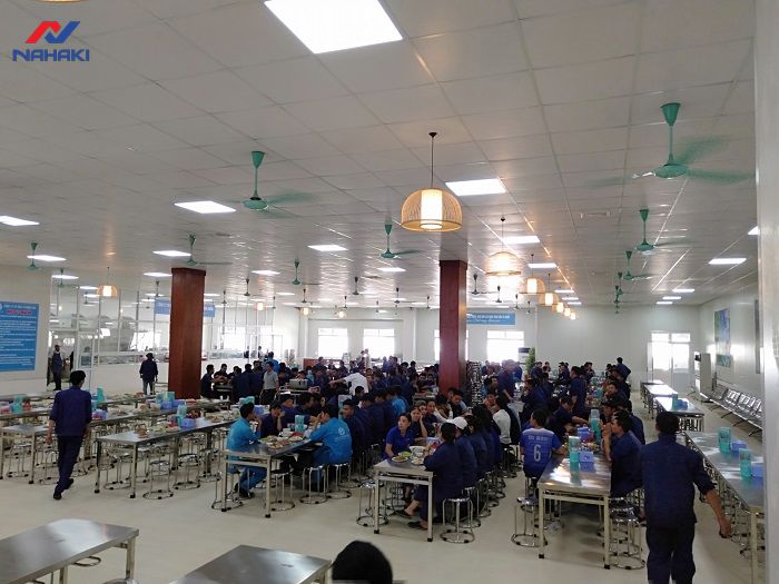 nha-an-cong-ty-dat-chuan-ve-sinh-an-toan-thuc-pham