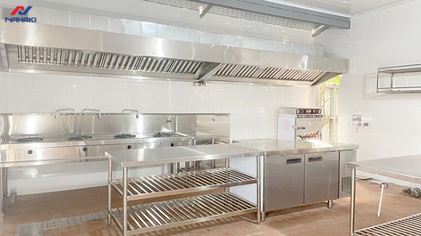 thiet-ke-bep-quan-nhau-dep-khoa-hoc-thu-hut-khach