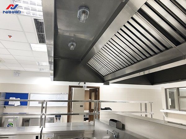 thiet-ke-bep-quan-nhau-dep-khoa-hoc-thu-hut-khach