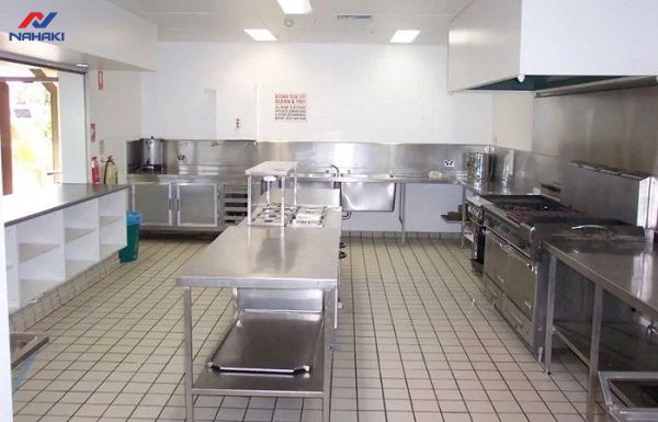 thiet-ke-bep-quan-nhau-dep-khoa-hoc-thu-hut-khach