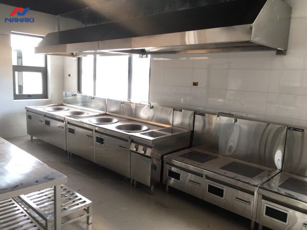 thiet-ke-bep-tap-the-quy-mo-lon-dat-chuan