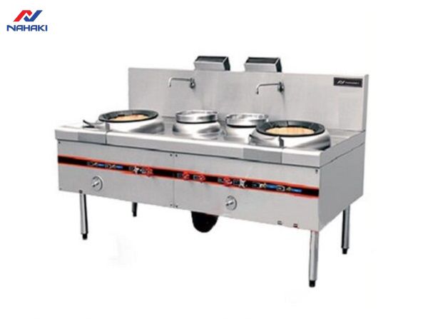 thiet-ke-bep-tap-the-quy-mo-lon-dat-chuan