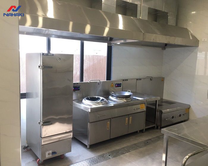 bep-tu-cong-nghiep-cu-co-nen-mua-khong