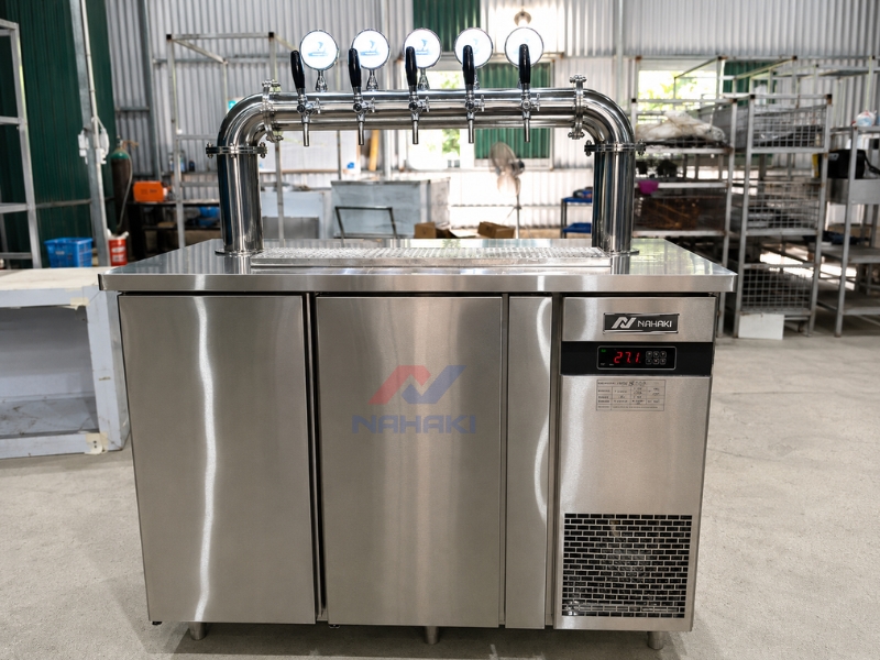 Lắp đặt tủ rót bia tươi quán bar