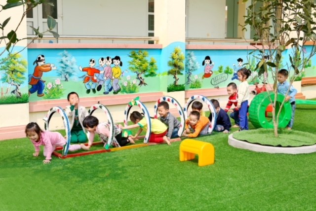Khu vui chơi cho trẻ em trong trường mầm non cần phải thiết kế đẹp, ấn tượng